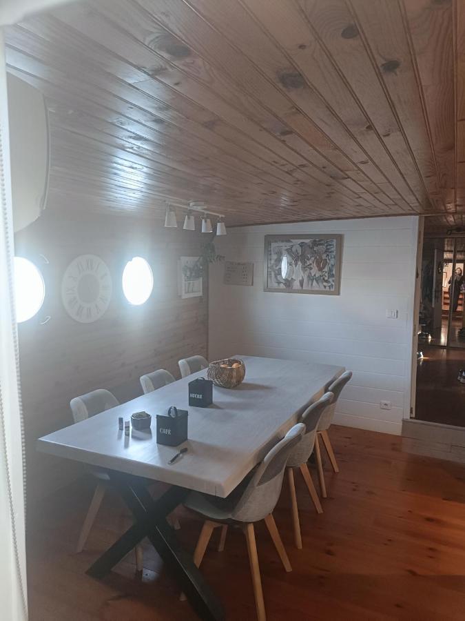Peniche Farniente Climatisee Region Touristique Aux Portes De La Camargue Privatunterkunft