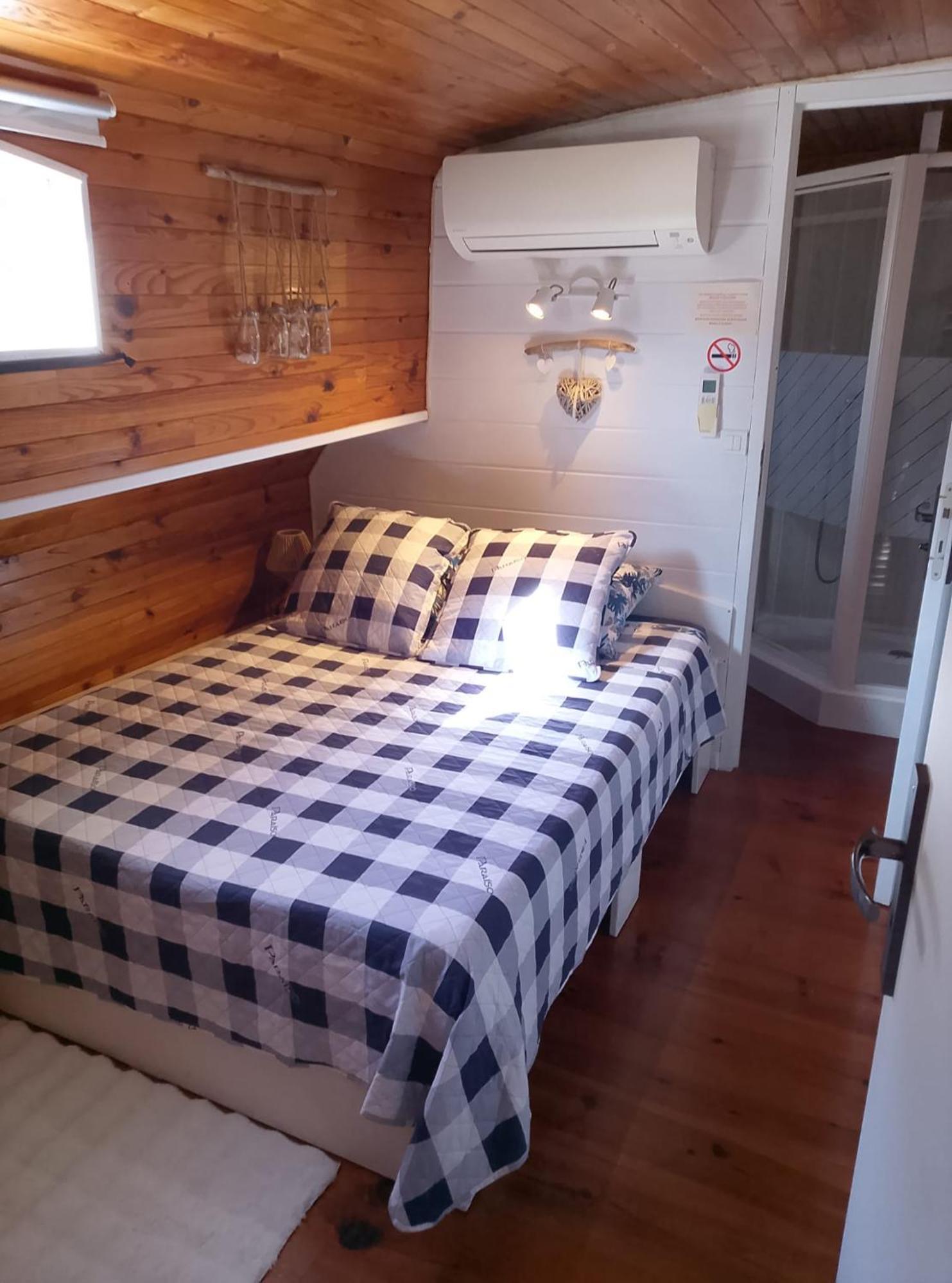 Peniche Farniente Climatisee Region Touristique Aux Portes De La Camargue Privatunterkunft